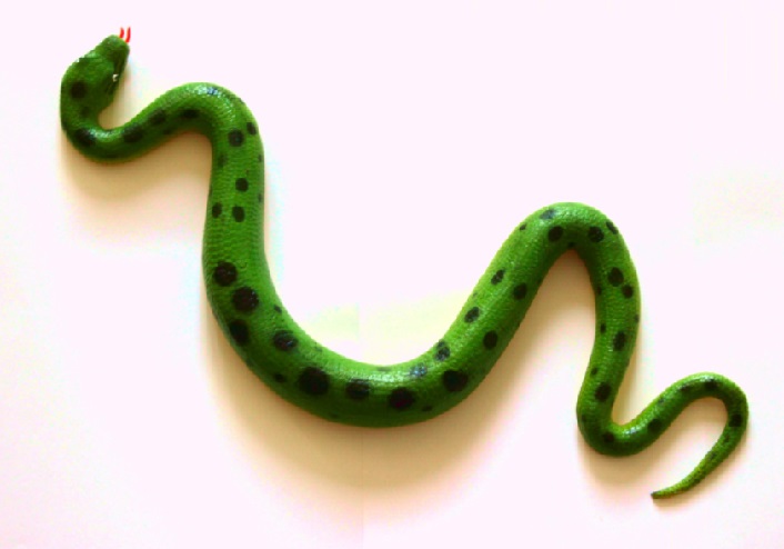 Gumový had zelený