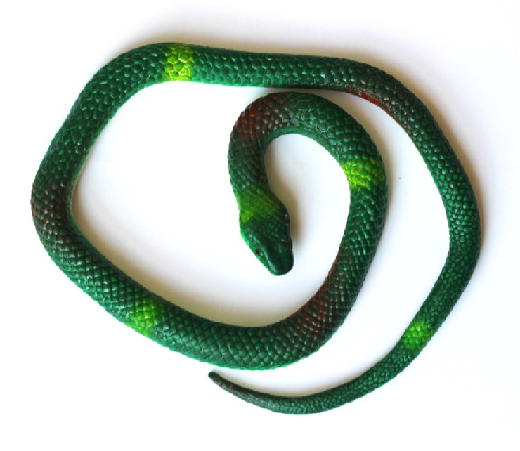 Umělý gumový had zelený