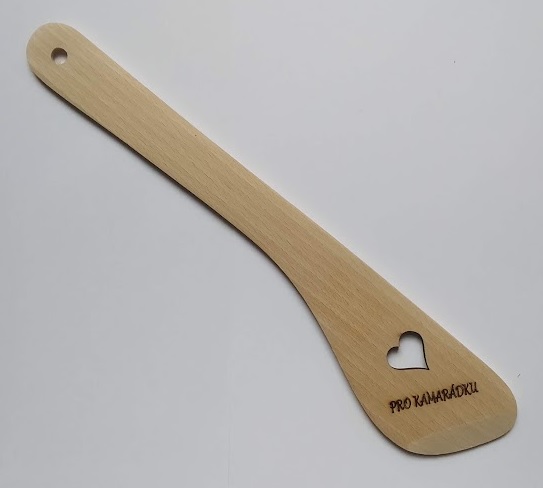 Vařečka s nápisem Pro kamarádku