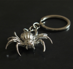 Přívěšek na klíče pavouk