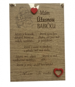 Dřevěná cedulka úžasná babička